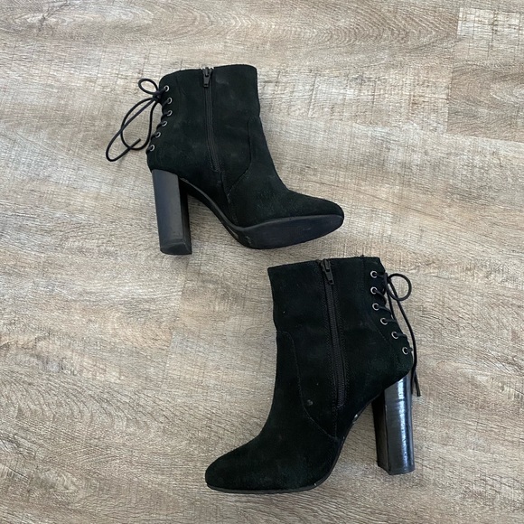 Steve Madden Rochelle Bootie Black Lace Up - Picture 5 of 10